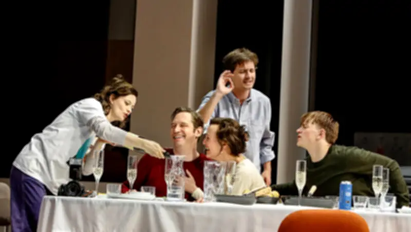 Interview: Florian von Manteuffel über Ödipus und die Überschreibung von Robert Icke