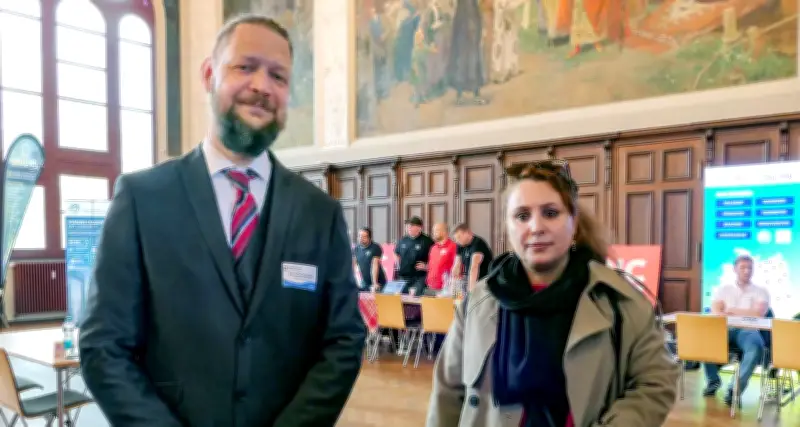 Jobcenter Saalekreis verzeichnet Rekordandrang bei Jobbörse im Merseburger Ständehaus