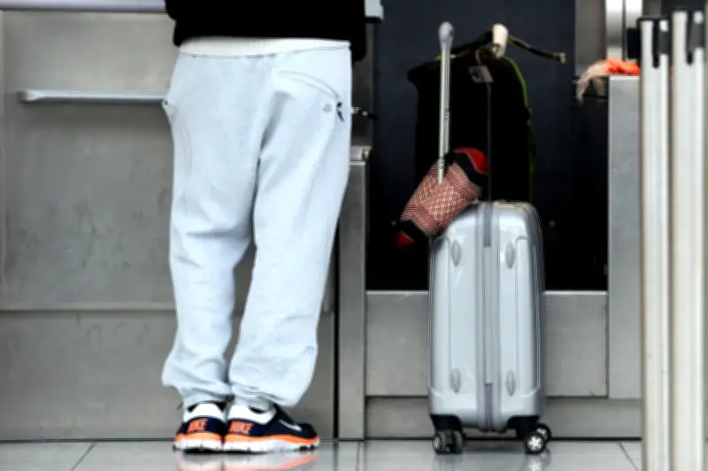 Jogginghose im Flugzeug: Stilvoll oder Stilbruch? Die Expertenmeinung