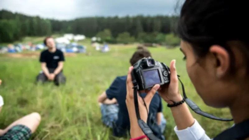 Jugendmediencamp in Kratzeburg: Workshops, Silent Disco und Lagerfeuer