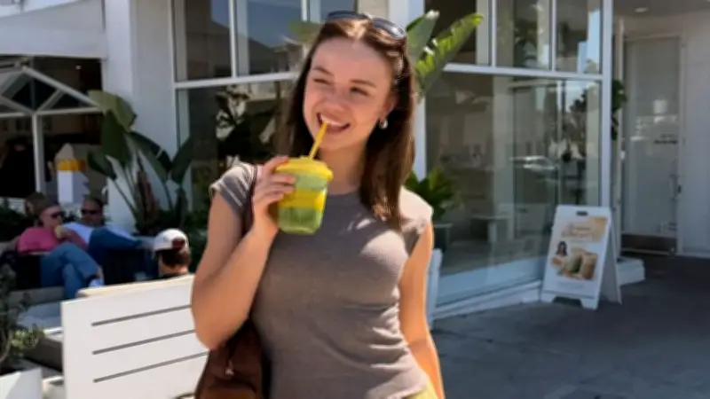 Julia Beautx entschuldigt sich für Coachella-Besuch: Kritik an USA-Reise während Trump-Ära