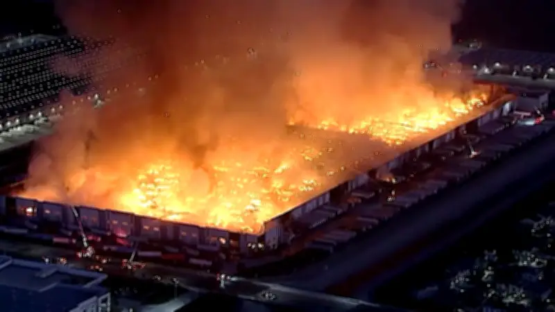 Kalifornien: Brandstifter filmt Racheakt – 500 Millionen Dollar Schaden