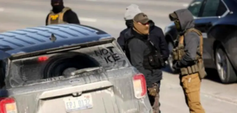 Kalifornien: ICE-Beamte schießen auf Mann nach angeblichem Rammversuch mit Auto