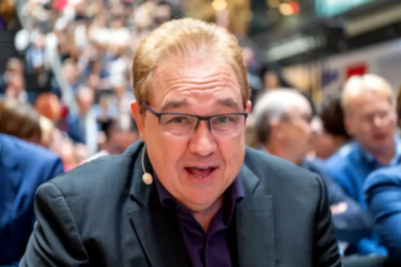 Kalkofe entlarvt Mythos: Rede von eingeschränkter Meinungsfreiheit ist „völliger Unsinn“