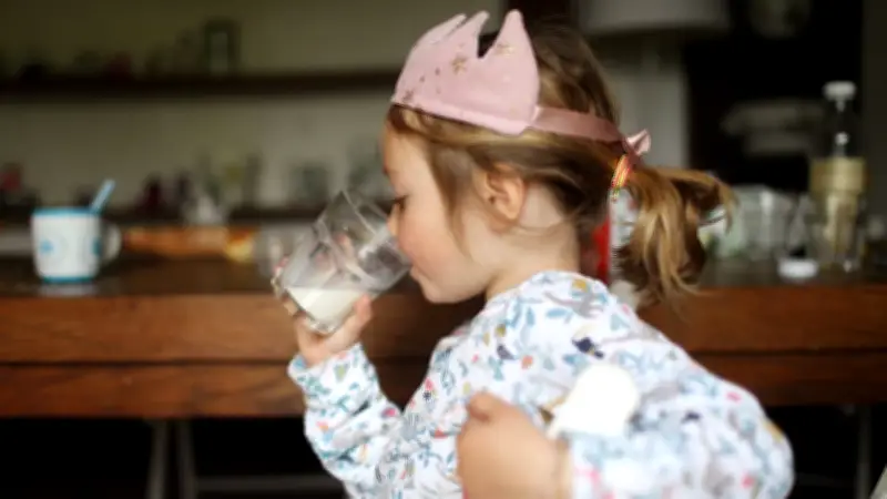 Kanadische Studie: Vollmilch reduziert Fettleibigkeitsrisiko bei Kindern deutlich