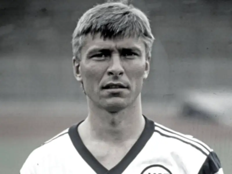 Karlsruher SC trauert um Klublegende Srecko Bogdan: Weggefährte von Oliver Kahn mit 69 Jahren verstorben