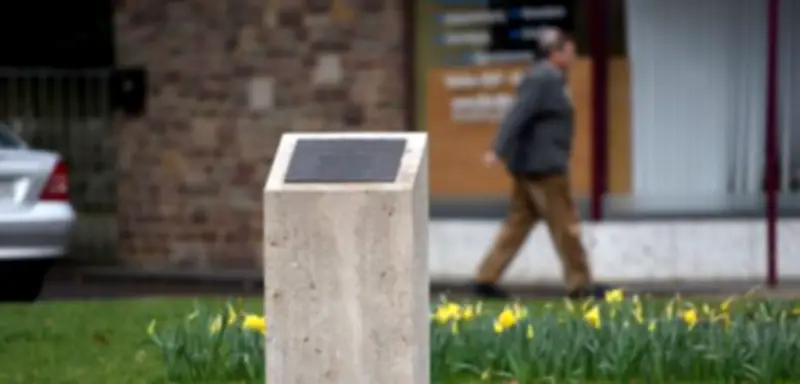 Kassel: Unbekannte stehlen Gedenkkranz für NSU-Opfer Halit Yozgat