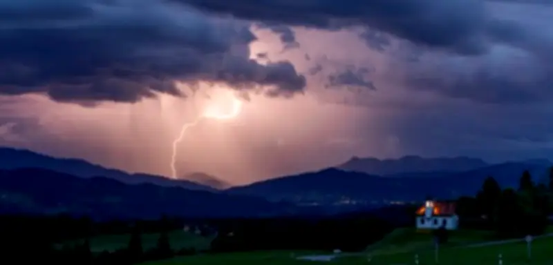 Kaufbeuren: Gewitter-Rekord inspiriert Marketing als Blitzhauptstadt Bayerns