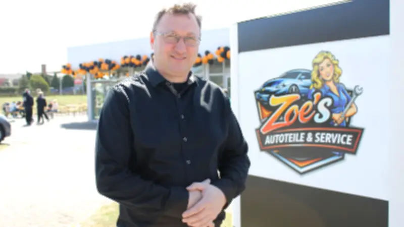 Kein Werkstatttermin: Friedländer eröffnet eigene Autowerkstatt