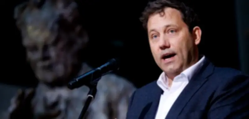 Klingbeil lehnt Steuerfinanzierung für Bürgergeldempfänger ab: Keine Lösung für Krankenkassen-Loch