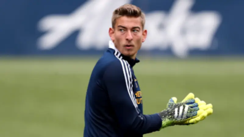 Klinsmann nach Halswirbel-OP: Komplexe Fraktur rekonstruiert