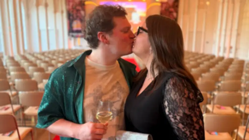 Kloß-Fritz enthüllt nach drei Jahren seine Freundin vor Reality-Awards-Premiere