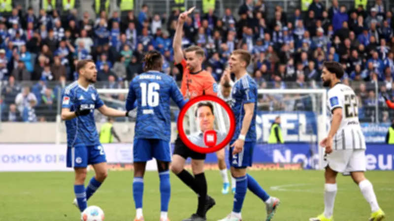 Knallharte Gräfe-Kritik: Schalkes Schiri nach umstrittener Gelb-Roter im Fokus