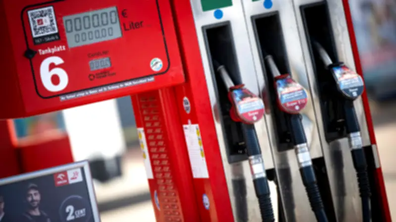 Koalition senkt Energiesteuer: Tanken wird günstiger, Urlaubspläne gerettet