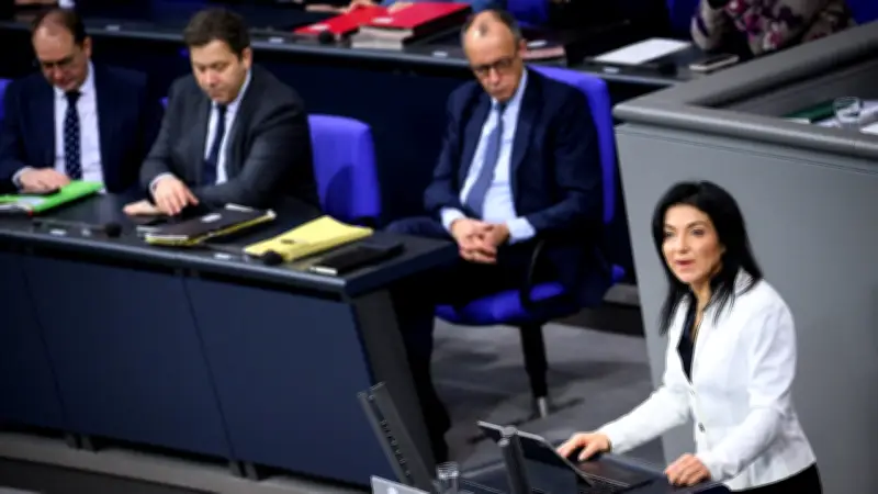 Koalitionskrise: Dauerstreit um Spritpreise und Ministerin Reiche belastet Regierung