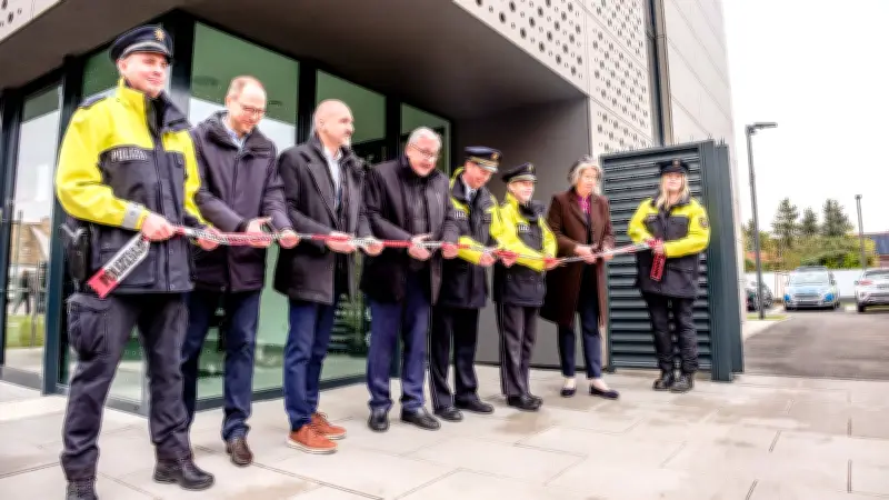 Land investiert vier Millionen Euro: Neue Polizeiwache in Gräfenhainichen übergeben