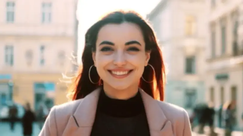 Langzeitstudie enthüllt: Glück kommt nicht vom Geld, sondern von guten Beziehungen