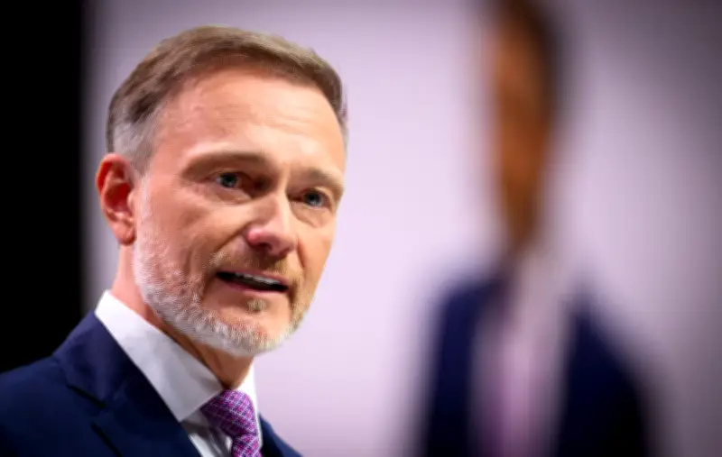 Lindner und Grupp fordern Bürokratieabbau und bessere Investitionsbedingungen für Unternehmen