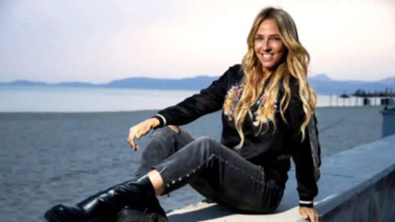 Loona: Sängerin, Realitystar und ihre Karriere im Steckbrief