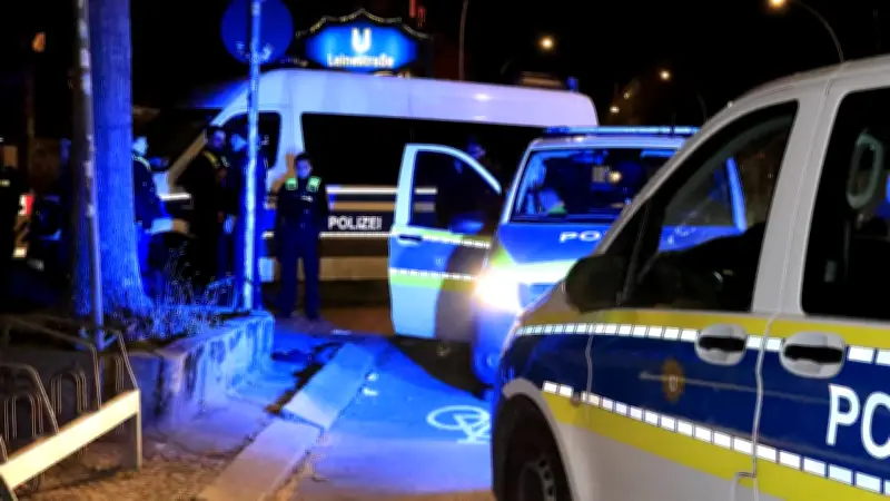 Macheten-Angriff in Berlin-Neukölln: Drei Männer verletzt, Täter auf der Flucht