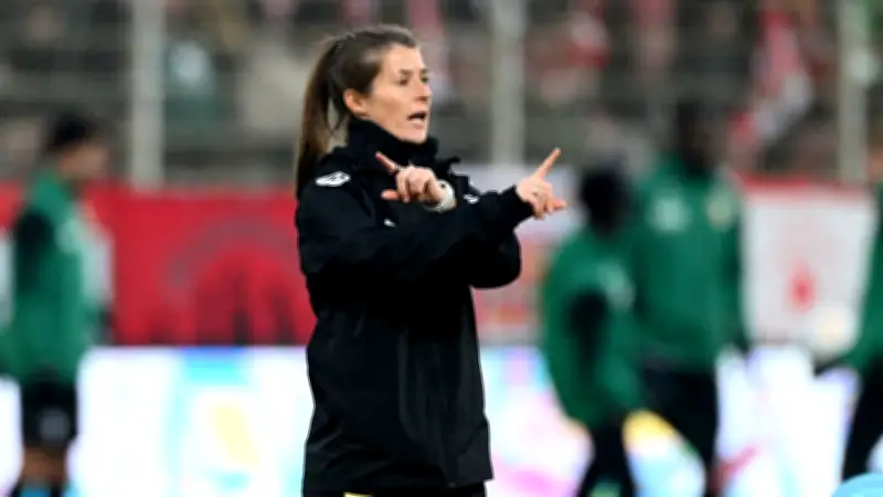 Marie-Louise Eta als erste Bundesliga-Cheftrainerin: Drei Schlüsselaufgaben für den Klassenerhalt