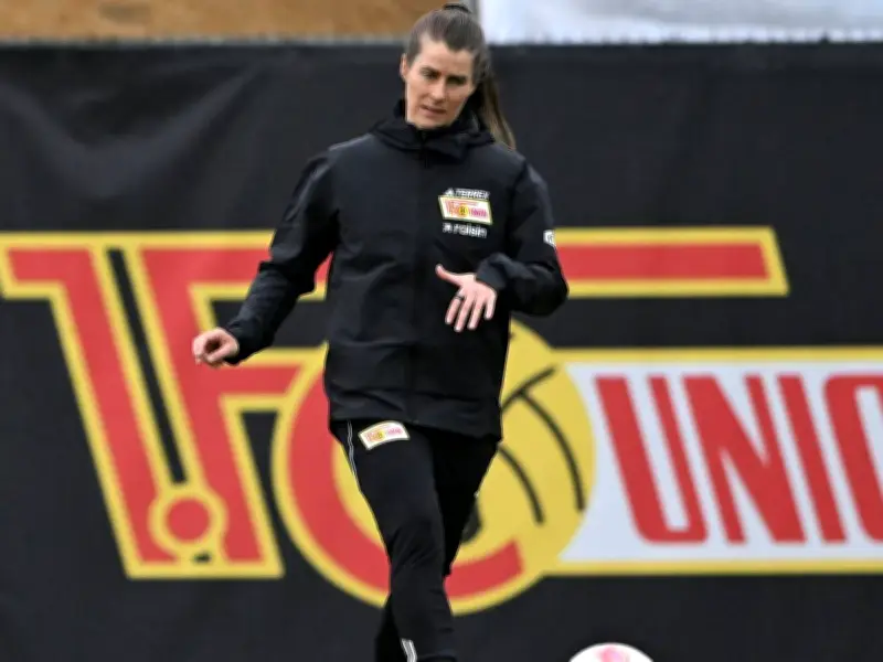 Marie-Louise Eta vor Bundesliga-Debüt: Fokus auf Fußball statt auf Geschichte