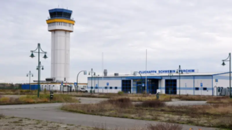 Marine zeigt Interesse an Parchimer Flughafen: Verhandlungen mit chinesischen Eigentümern nötig