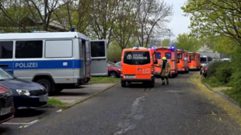 Massenschlägerei mit Feuerlöscher bei Berliner Kreisliga-Spiel: 20 Beteiligte prügeln los