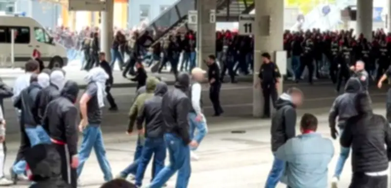 Massenschlägerei vor Bayern-Spiel: 500 Randalierer in Gewahrsam genommen