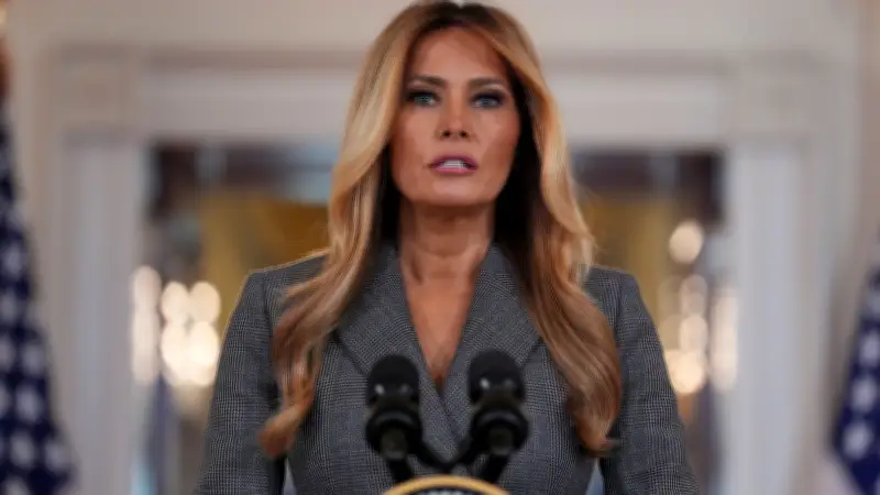Melania Trumps rätselhafter Epstein-Auftritt: Warum spricht die First Lady jetzt?