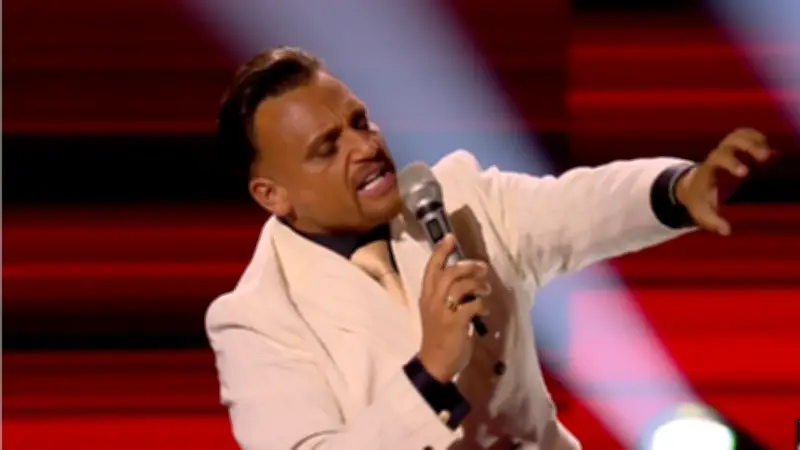 Menowin begeistert Bohlen: „Ich könnte dich knutschen!“ bei DSDS