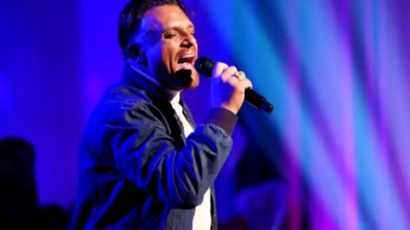 Menowin Fröhlich feiert spektakuläres DSDS-Comeback mit Gold-Ticket