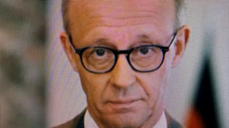 Merkels Osterbotschaft löst Sturm der Entrüstung aus: Rücktrittsforderungen überschwemmen Social Media