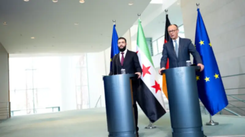 Merz fordert Ausreise von 700.000 Syrern: Droht der deutschen Wirtschaft ein Fachkräfte-Kollaps?