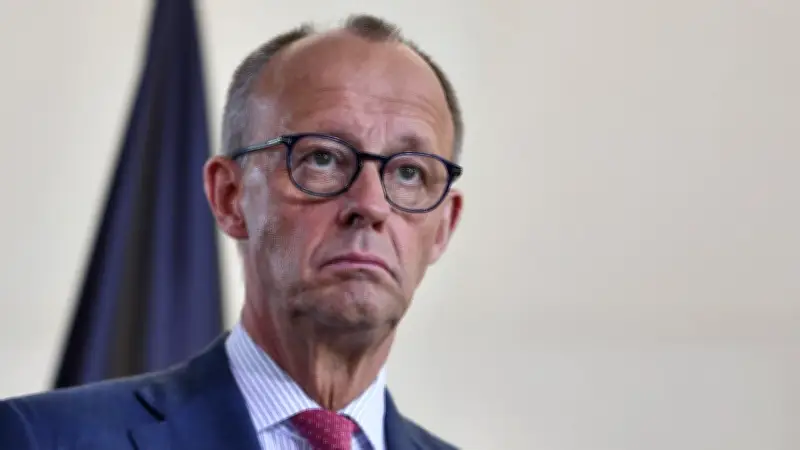 Merz und die Kanzler-Klagen: Ein Vergleich mit Adenauer bis Scholz