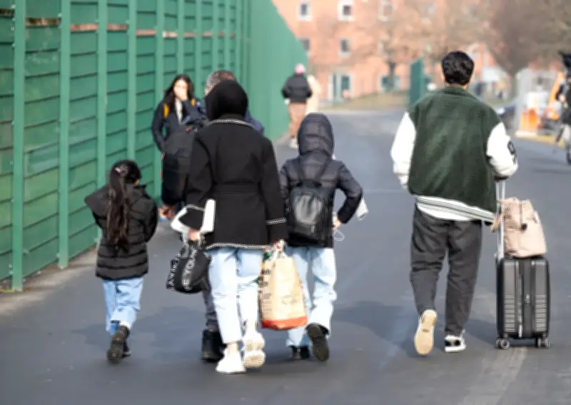 Migration: Weniger Geflüchtete und Abschiebungen in Sachsen