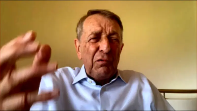 Millionäre finanzieren spektakuläre Rettungsaktion für gestrandeten Buckelwal