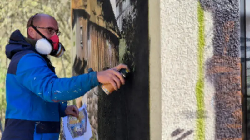 Mitnetz verschönert Trafostationen im Harz mit Graffiti-Kunst