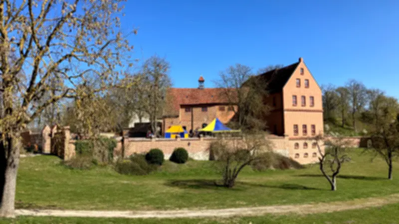 Mittelalter-Spektakel: Penzlin feiert Walpurgisnacht mit Hexenwahl und Feuershow