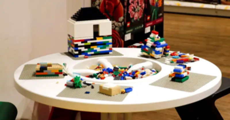 Münchens neuer Lego-Bauraum: Bauen statt kaufen im einzigartigen Konzept