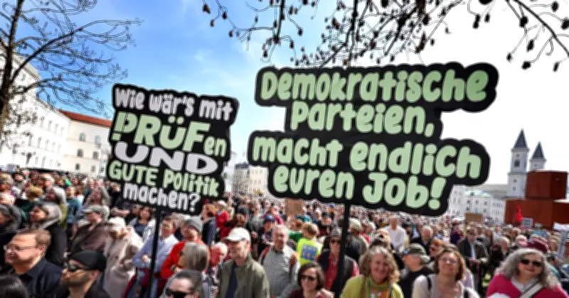 Münchner Protest: 2.000 Demonstranten fordern Verfassungsgericht-Prüfung rechtsextremer Parteien