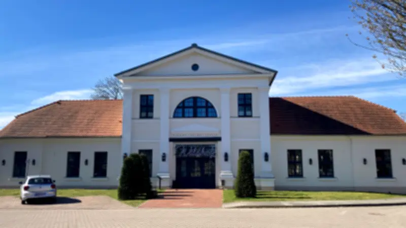 Monatelange Verzögerung: Wildhof-Restaurant in Neustrelitz noch nicht schick genug