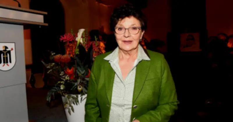 Monika Baumgartner: 'Bergdoktor'-Star spricht über Ersatzsöhne und TV-Familie