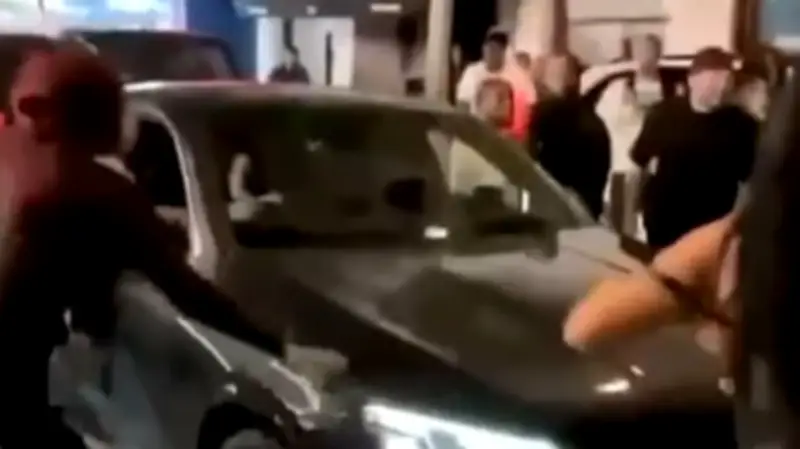 Mordanklage: Sängerin überfährt Influencerin auf Gehweg in London