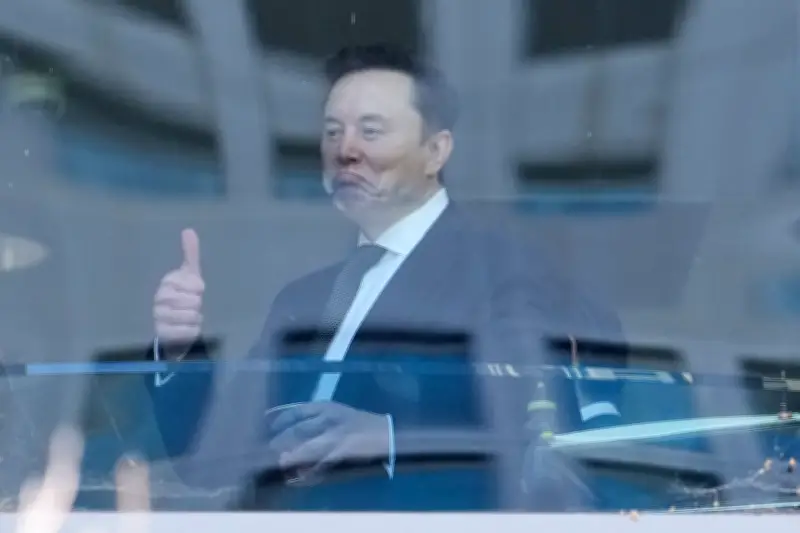 Musk räumt Nutzung von OpenAI-Technologie für xAI-Training ein