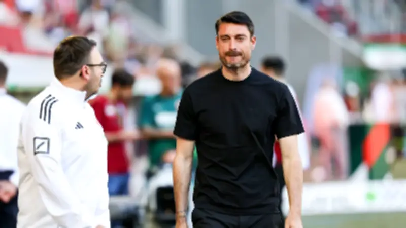 Nach Eklat mit DFB-Stürmer: Steht Riera vor dem Aus?