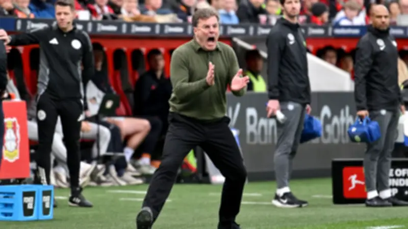 Nach Leverkusen-Klatsche: Wolfsburgs Trainer Hecking kritisiert Schiedsrichter scharf