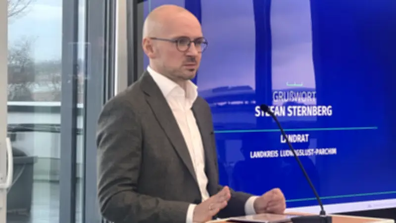 Neue Akten enthüllen: Landrat Sternberg doch direkt in Polizei-Ermittlungen involviert