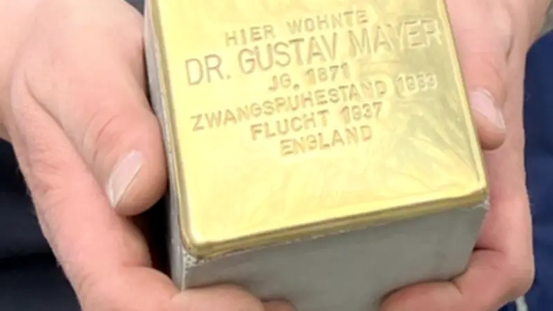 Neue Stolpersteine in Prenzlau erinnern an jüdische Schicksale während der NS-Zeit