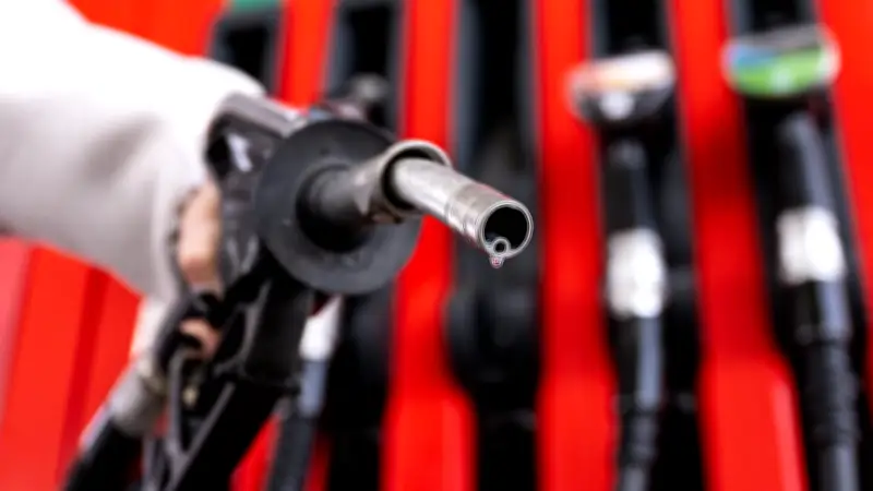 Neue Tankregelung in Kraft: Preiserhöhung nur noch einmal täglich um 12 Uhr